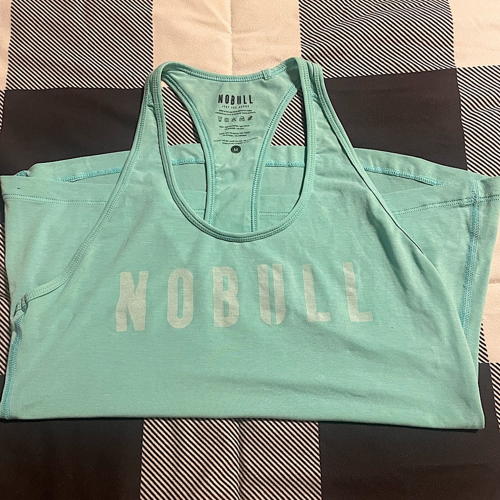 Nobull tank sea foam green barely worn size medium